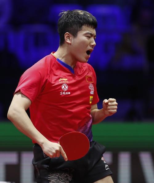 随着赛季进 随着赛季进