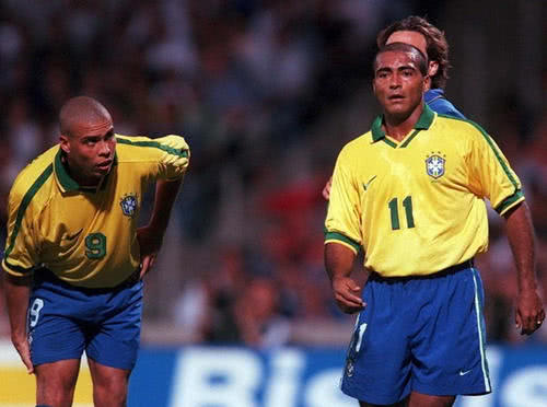 在主场击败 在主场击败